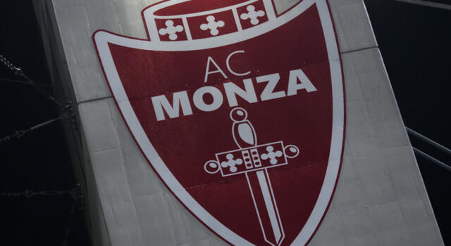 Aquilani sfiora l’impresa ma il Monza torna in A (con brivido)