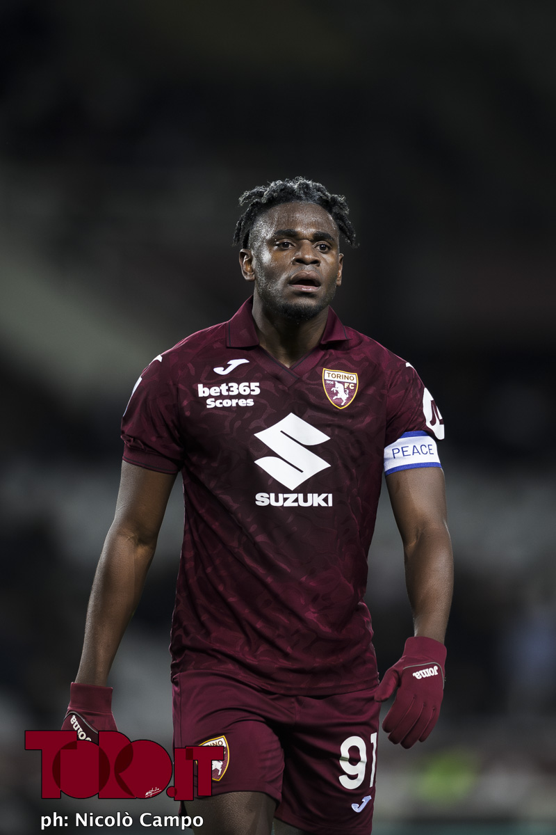 Zapata si ferma di nuovo: il Torino perde il suo riferimento offensivo