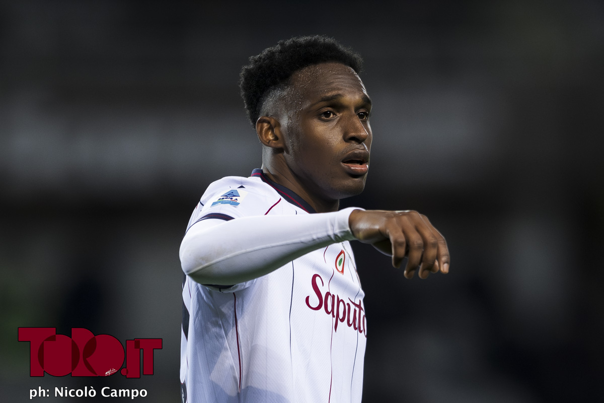 Calciomercato Serie A/ Como e Juve cercano difensori, Parma di nuovo su Strefezza