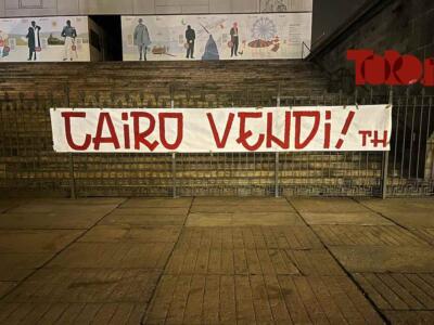 “Cairo vendi!”: nuovo striscione davanti alla Gran Madre