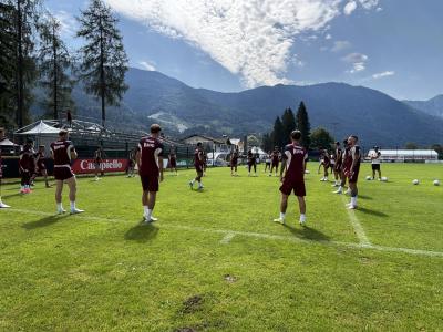 Pinzolo, l’allenamento: ultima mattina di lavoro per il Torino