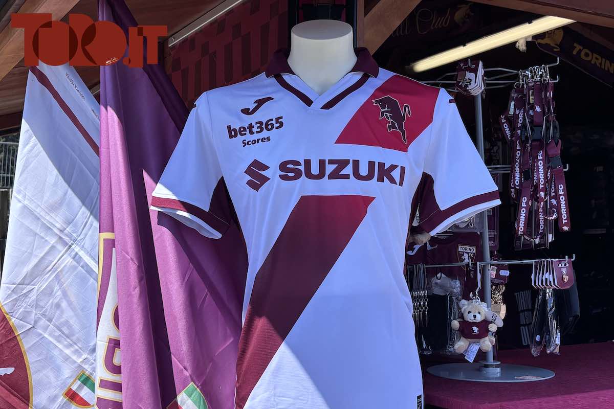 Torino, al 90% dei nostri lettori piace la seconda maglia