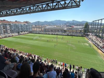Filadelfia, l’allenamento a porte aperte: un migliaio di tifosi per i granata di Abate