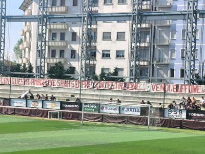 Filadelfia, striscione contro Cairo: “Con questa ambizione sarà sempre contestazione”