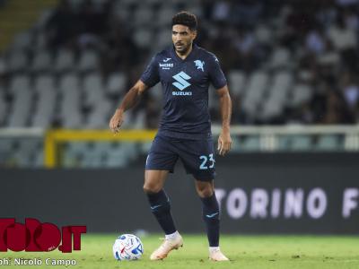 Infortunio Coco in Fiorentina-Torino: difensore out al 40′