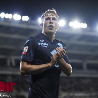 Pedersen: “Prima vittoria e assist”, Simeone: “Si comincia così”. Le reazioni granata sui social