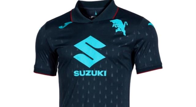Torino, svelata la terza maglia: dopo 5 anni ritorna il colore blu