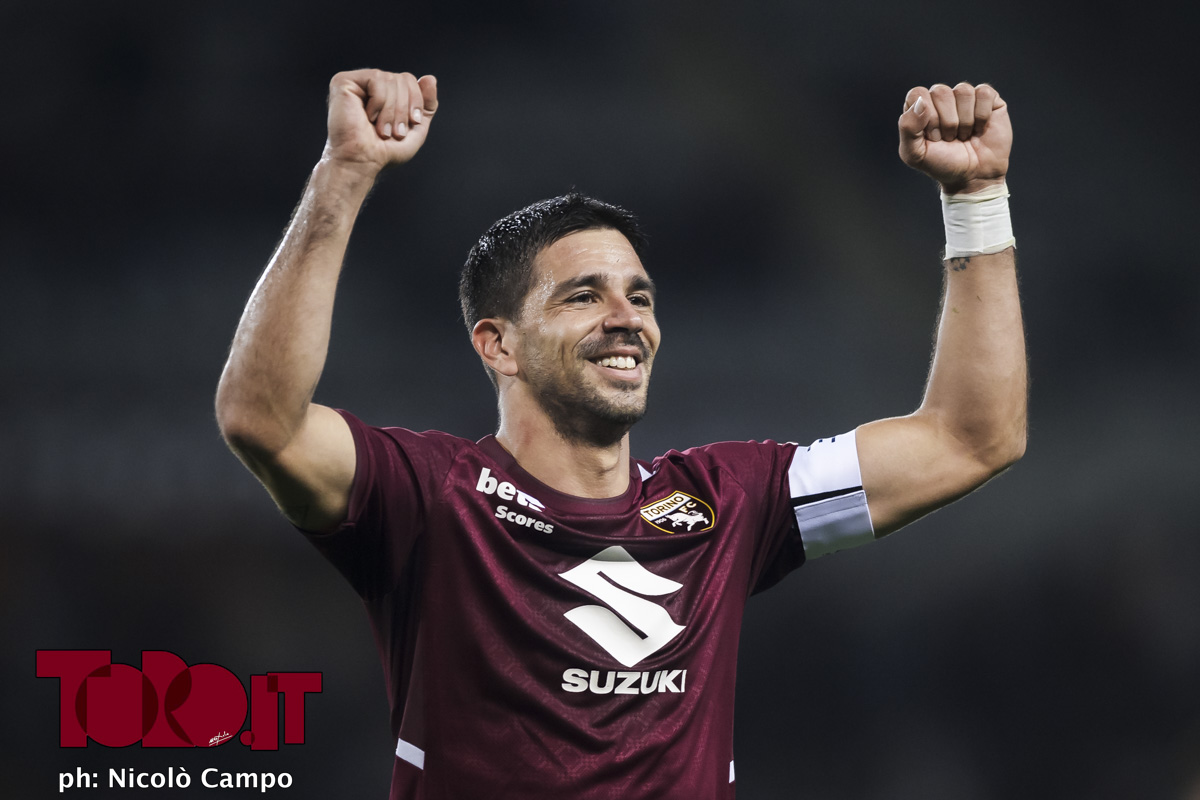 Primo tempo / Parma-Torino 0-2 al 45′: Simeone e Adams trascinano il Toro