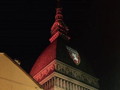 Grande Torino, la Mole si tinge di granata