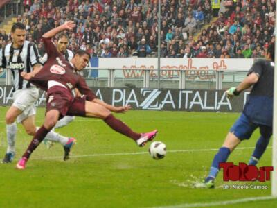 Nove derby e sei errori: la fiera degli orrori (arbitrali) è servita