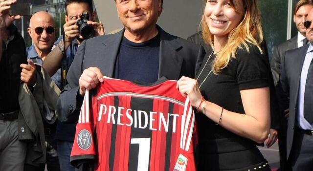 Milan, Berlusconi cede il 48% a Bee