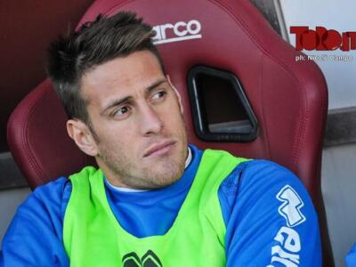 Chance per Denis: tridente con Moralez e Gomez