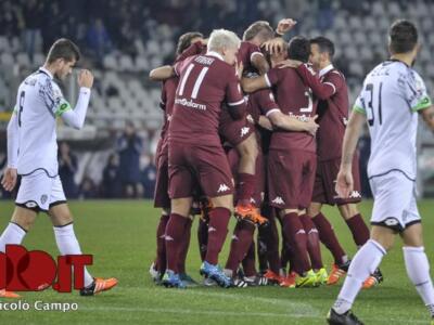 Torino-Cesena 4-1 / E ora sotto con la Juve